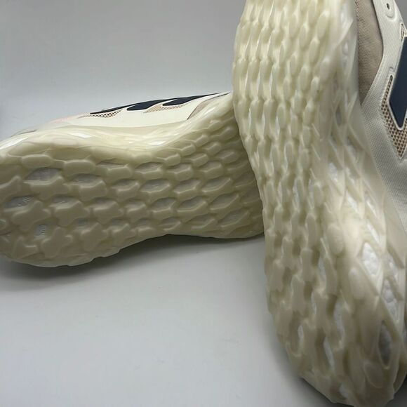 Adidas Web boost running, jogging sneaker ultraboost SHOES - NWB-Men 10.5 - Picture 5 of 5